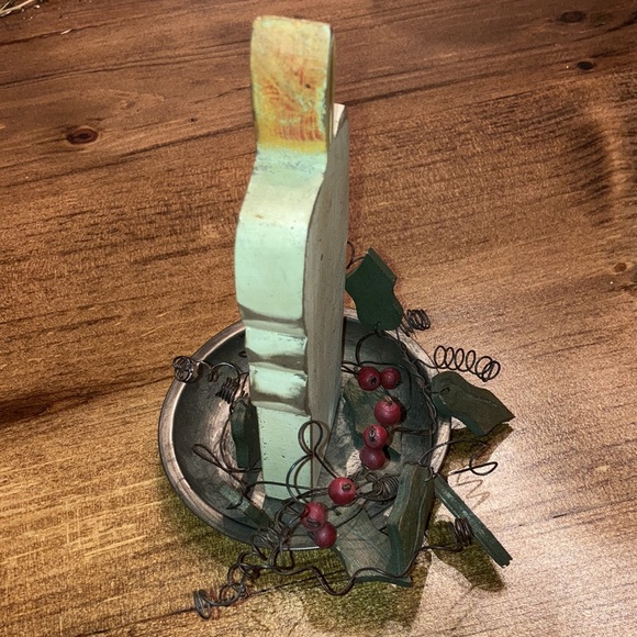 Wooden Candle Metal Base Holly Berry Leaves On Wire Decor - Picture 2 of 4